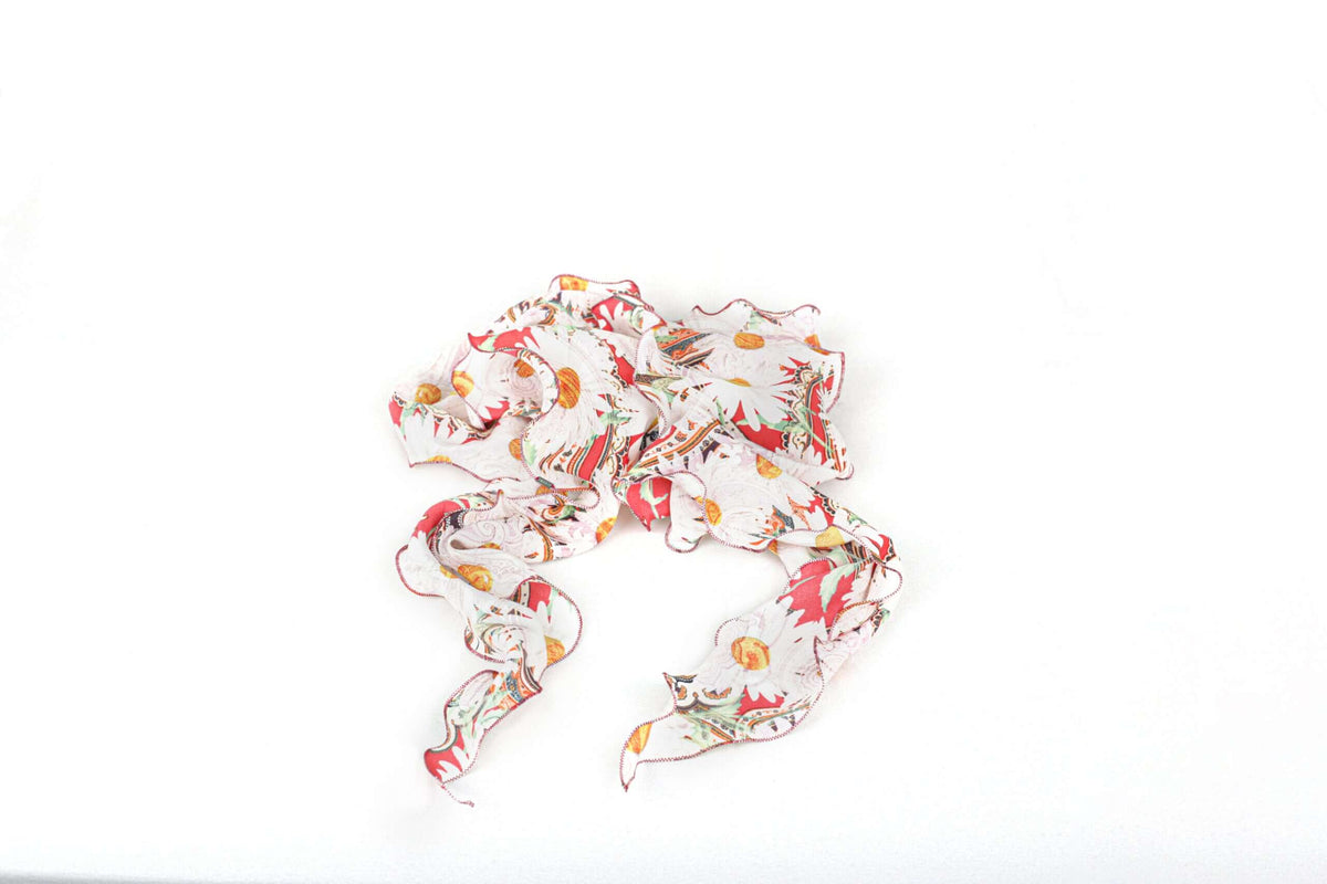Girocollo Drappo " Frou Frou " Fiori Bianchi
