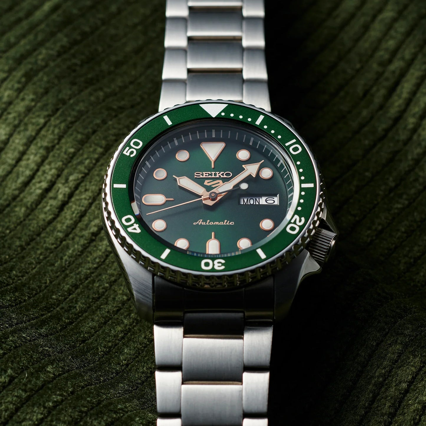 Seiko 5 Sports SRPD63K1 – Automatico, Ghiera girevole,  Verde, Cassa 42,5 mm