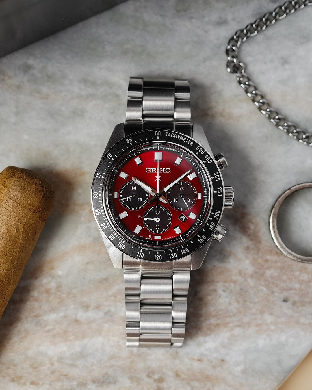Seiko Prospex Speedtimer Solar Chronograph – Movimento Quarzo Solare, Rosso e Nero, 41,4mm – Cod. SSC927P1