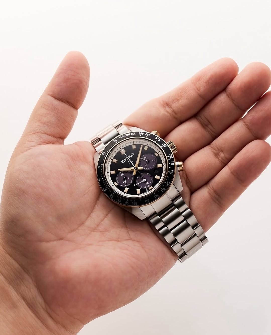 Seiko Prospex Speedtimer Solar Chronograph – Movimento Quarzo Solare, Nero e Oro, 41,4mm – Cod. SSC941P1