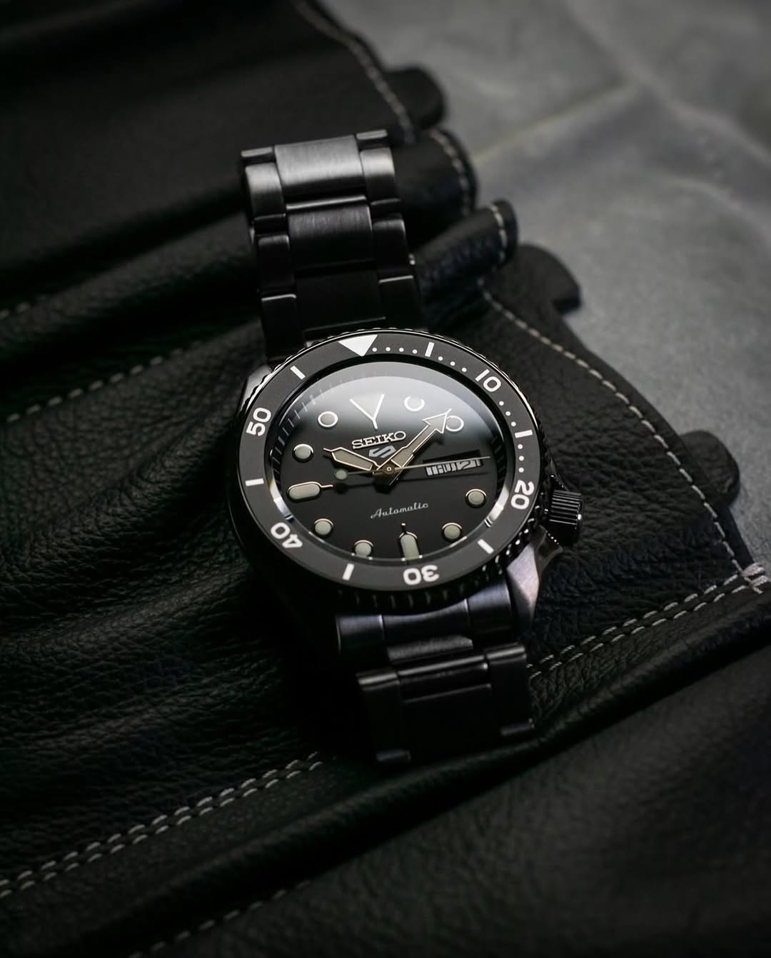 Seiko 5 Sports – Automatico, Black PVD, 42,5mm, SRPD65K1 – Design total black con anima sportiva