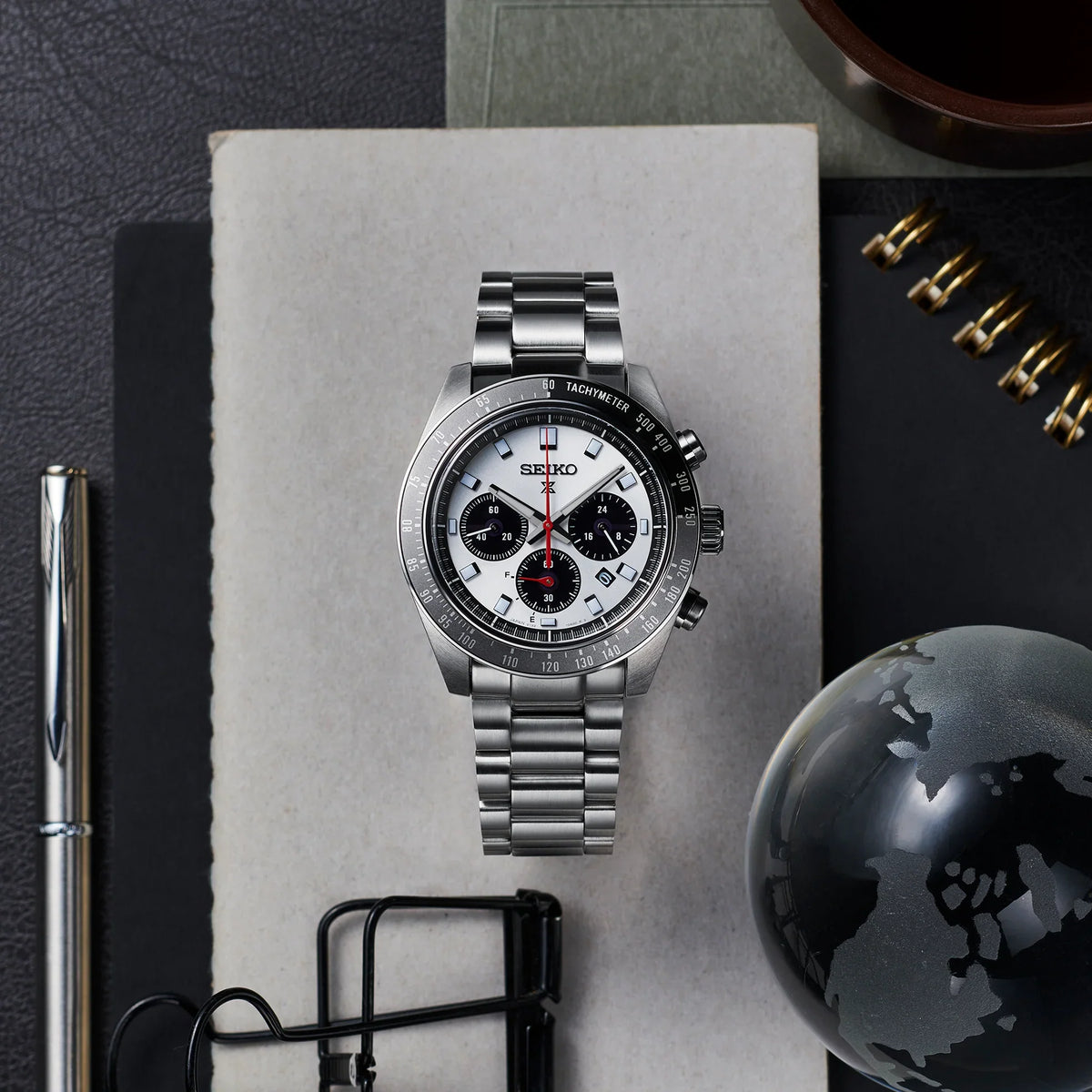 Seiko SSC911 Cronografo Solare Uomo Acciaio Quadrante Argento 41,4mm